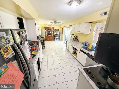 4717 Ramsgate Ln, Bowie, MD 20715 photo 5