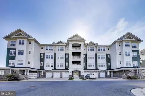 13401 Belle Chasse Blvd #112, Laurel, MD 20707