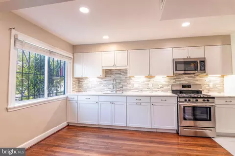 817 Berkshire Dr, Hyattsville, MD 20783