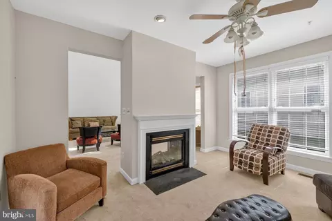 Living - 10106 Bartley Way, Lanham, MD 20706 photo 3 of 8