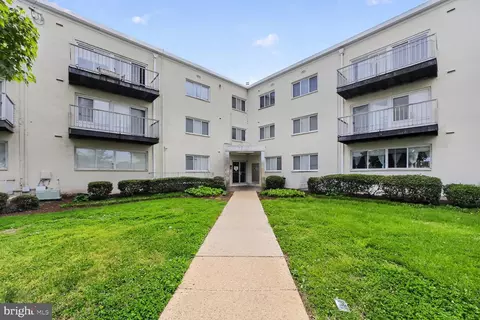 1001 Chillum Rd #312, Hyattsville, MD 20782