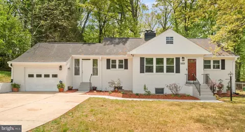 5001 Sharon Rd, Temple Hills, MD 20748