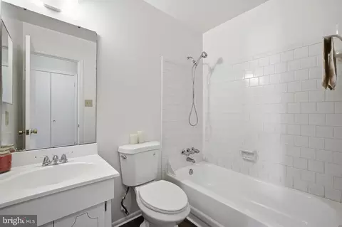 Bath - 14927 Cherrywood Dr #5F, Laurel, MD 20707 photo 2 of 2
