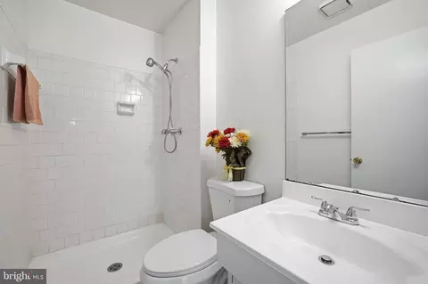 Bath - 14927 Cherrywood Dr #5F, Laurel, MD 20707 photo 1 of 2