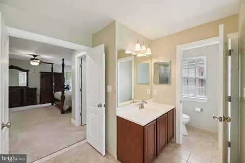 Entry Way - 11603 Brigit Ct, Bowie, MD 20720 photo 8 of 20