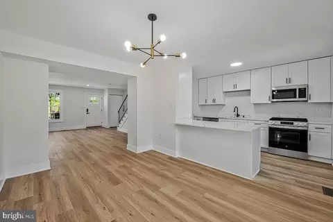 Entry Way - 8493 Imperial Dr #6-B, Laurel, MD 20708 photo 2 of 3