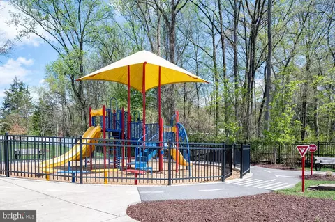 Other - 10423 John Glenn St, Lanham, MD 20706 photo 10 of 11