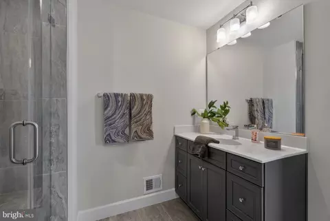 Bath - 10423 John Glenn St, Lanham, MD 20706 photo 1 of 3