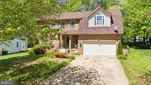 11006 Pelican Dr, Marlboro, MD 20772