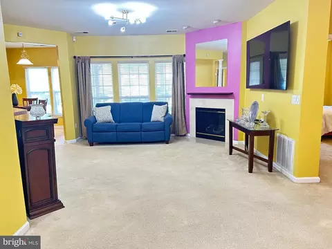 Living - 2001 Connor Ct #704D, Bowie, MD 20721 photo 1 of 5