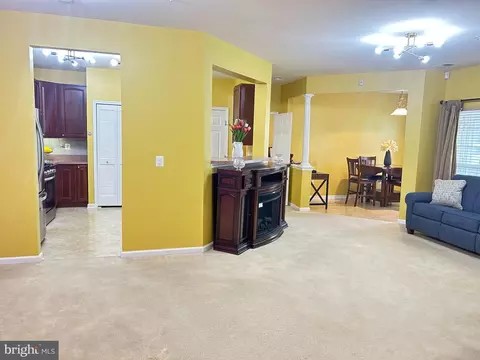 Living - 2001 Connor Ct #704D, Bowie, MD 20721 photo 4 of 5