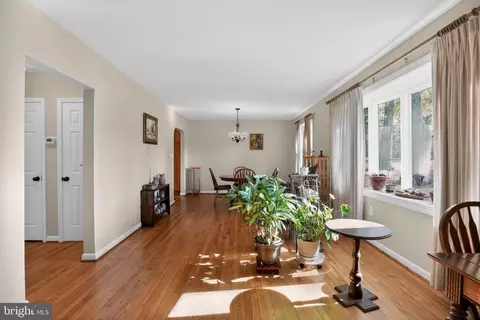 Entry Way - 14004 S Springfield Rd, Brandywine, MD 20613 photo 2 of 6