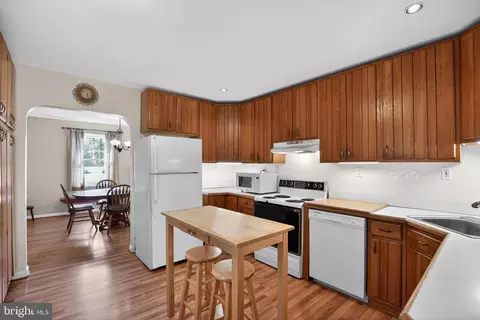Kitchen - 14004 S Springfield Rd, Brandywine, MD 20613 photo 1 of 3