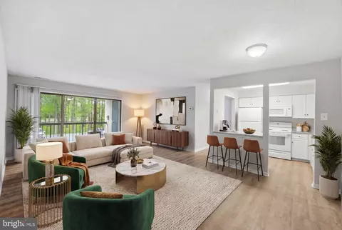 10114 Campus Way S #201-8C, Marlboro, MD 20774