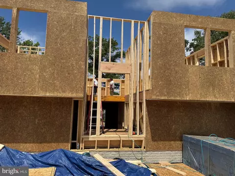 712 61st Ave, Capitol Heights, MD 20743