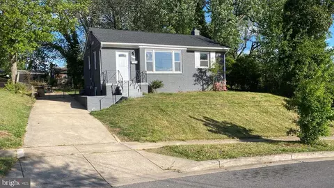 6714 Stockton Ln, Hyattsville, MD 20784