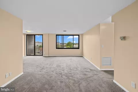 3450 Toledo Ter #610, Hyattsville, MD 20782