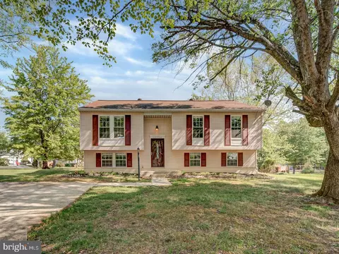 12714 Heidi Marie Ct, Marlboro, MD 20774