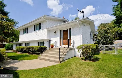 5406 Chesterfield Dr, Temple Hills, MD 20748