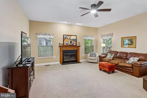 Living - 16104 Arrowroot Ct, Bowie, MD 20716 photo 2 of 2