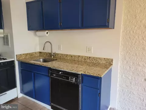 1830 Metzerott Rd #103, Hyattsville, MD 20783