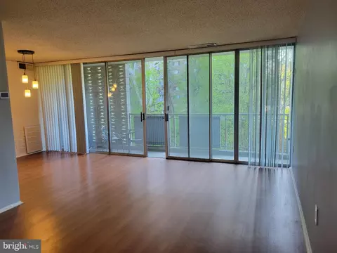 1830 Metzerott Rd #103, Hyattsville, MD 20783