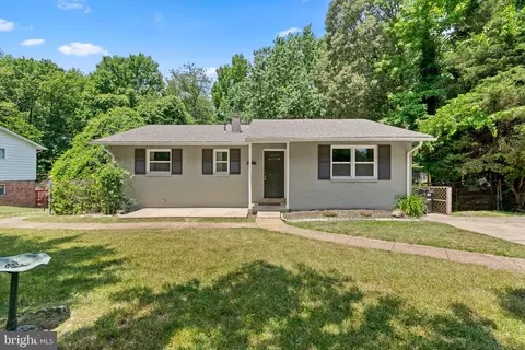 5010 Thuman Dr, Temple Hills, MD 20748