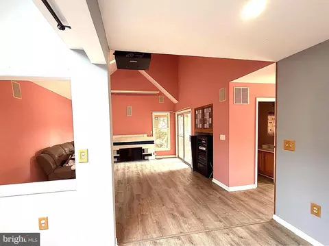 Entry Way - 9348 Creekview Dr, Laurel, MD 20708 photo 3 of 6