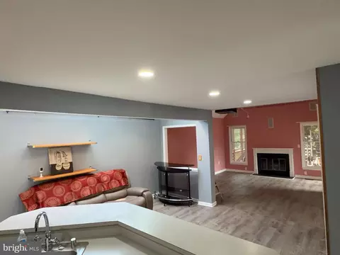 Living - 9348 Creekview Dr, Laurel, MD 20708 photo 29 of 37