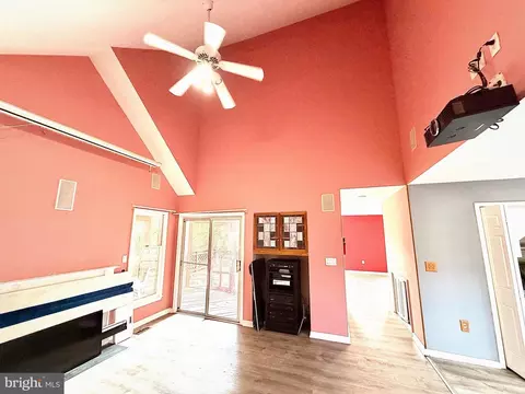 Living - 9348 Creekview Dr, Laurel, MD 20708 photo 11 of 11