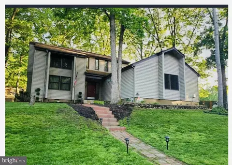 704 Muirfield Cir, Fort Washington, MD 20744