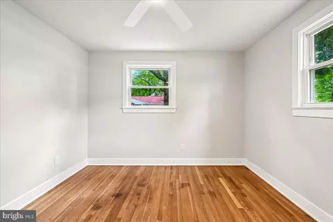 Bedroom - 6904 Friendship Rd, Clinton, MD 20735 photo 5 of 5