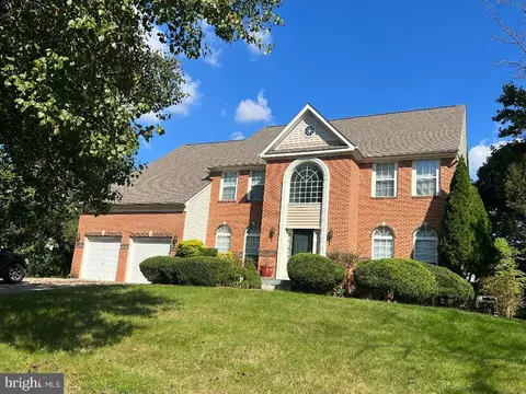 406 Clairborne St, Marlboro, MD 20774