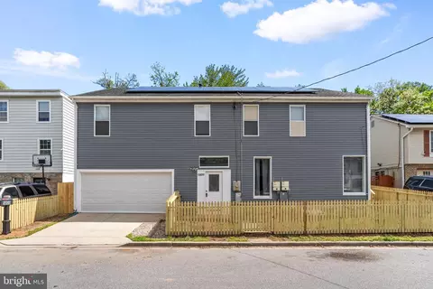 5809 Burgundy St, Capitol Heights, MD 20743