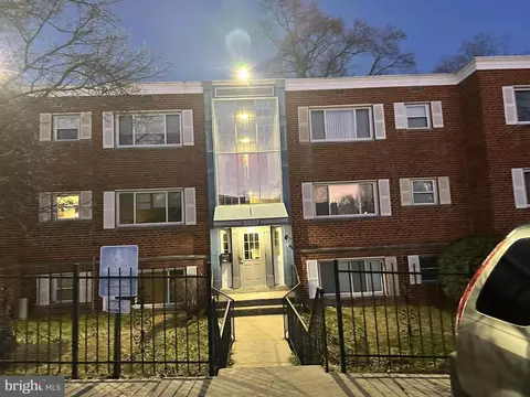 3837 Hamilton St #201, Hyattsville, MD 20781