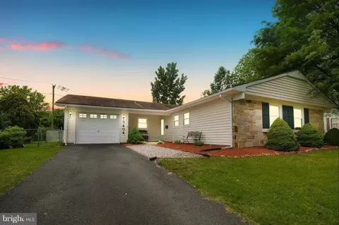 3406 Memphis Ln, Bowie, MD 20715