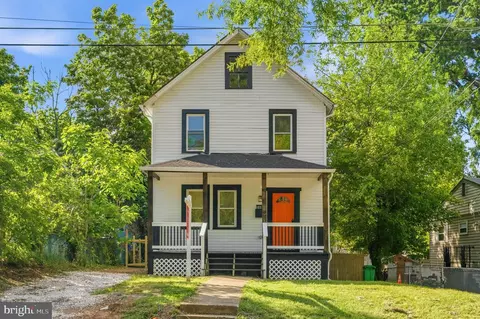 5807 Dade St, Capitol Heights, MD 20743