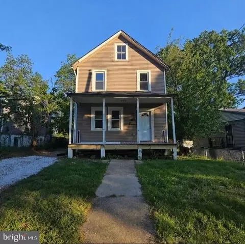 5807 Dade St, Capitol Heights, MD 20743