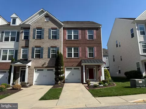 4814 Forest Pines Dr, Marlboro, MD 20772