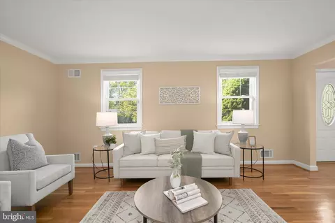 Living - 16105 Kent Rd, Laurel, MD 20707 photo 3 of 9