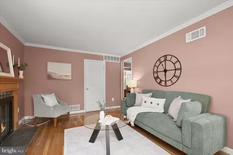 Living - 16105 Kent Rd, Laurel, MD 20707 photo 9 of 9