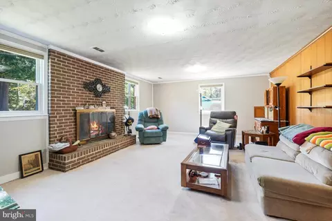 Living - 16011 Jerald Rd, Laurel, MD 20707 photo 3 of 5