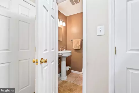 Entry Way - 16011 Jerald Rd, Laurel, MD 20707 photo 4 of 5