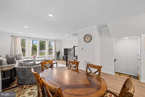 Dining - 4833 Vista Glen Ln, Lanham, MD 20706 photo 1 of 1