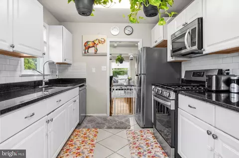 Kitchen - 2806 Ocala Ave, District Heights, MD 20747 photo 3 of 3
