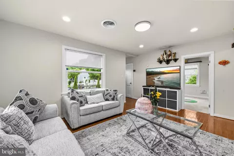 Living - 2806 Ocala Ave, District Heights, MD 20747 photo 1 of 1