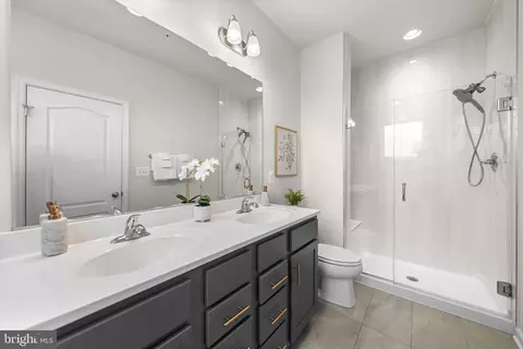 1041 Flester Ln, Laurel, MD 20707