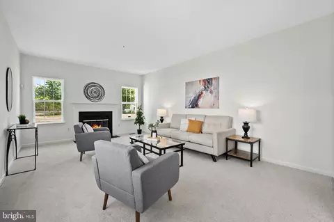 Living - 15518 Casulas Way, Laurel, MD 20707 photo 4 of 6