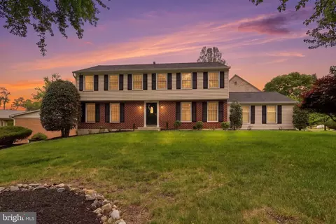 12821 Asbury Dr, Fort Washington, MD 20744