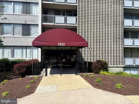 1832 Metzerott Rd #403, Hyattsville, MD 20783